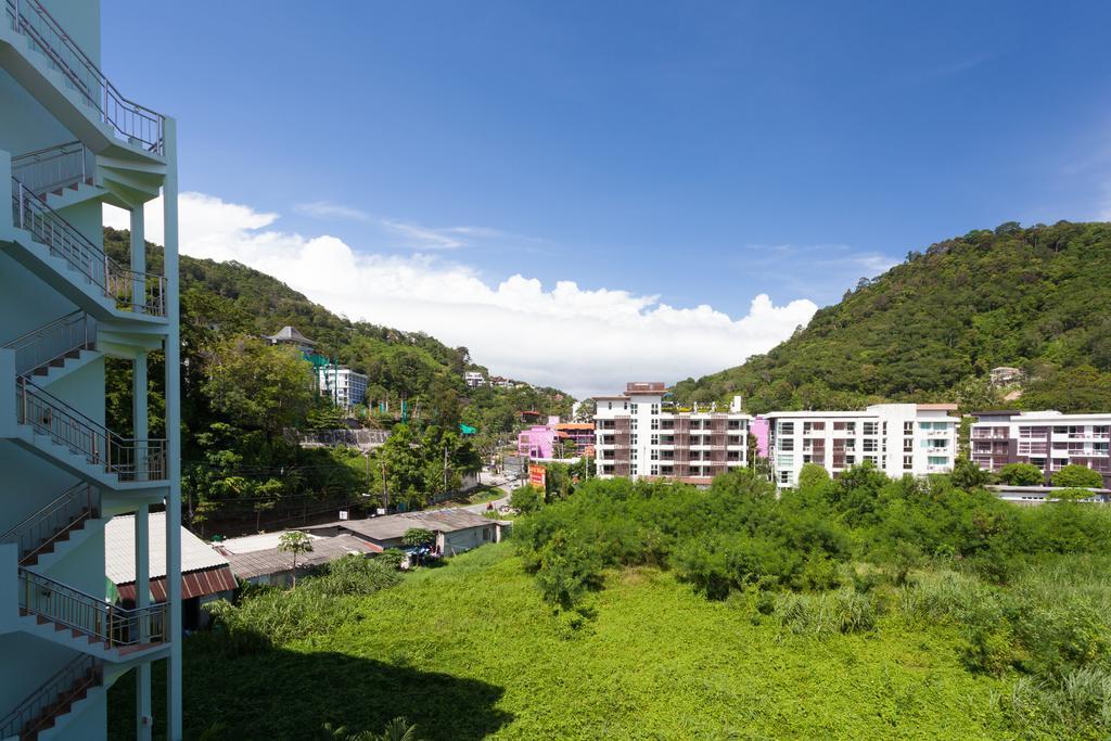 The Little Moon Residence Patong Exterior photo